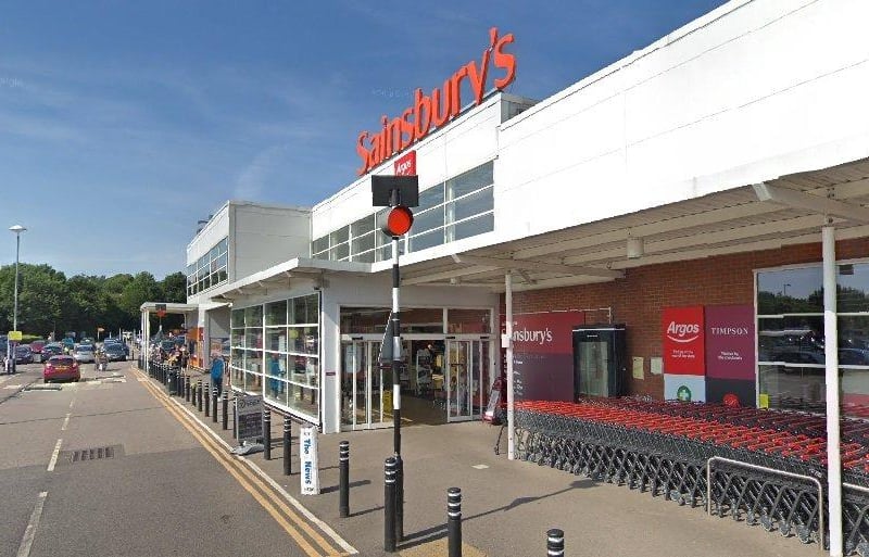 Sushi Gourmet at Sainsburys, Broadcut, Fareham was rated 5 on January 17.