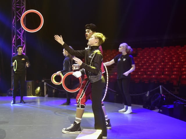 Children from Aerial Dance Academy in Portsmouth, experienced a pre show workshop with some of the artists in the Big Top at Circus Extreme on Southsea Common on Tuesday, March 31, 2026.Picture: Sarah Standing (310326-9088)