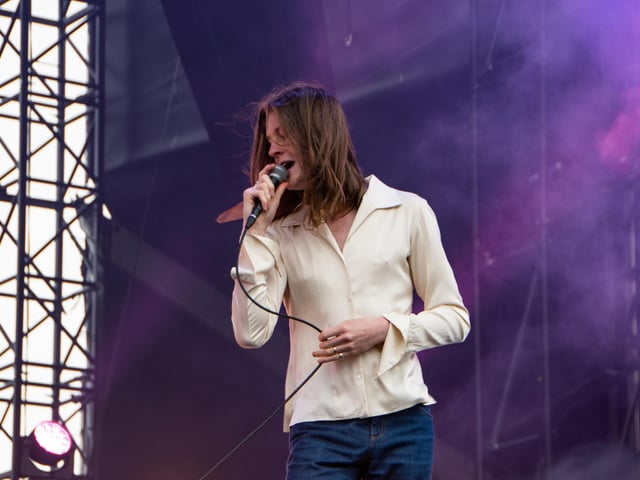 The Isle Of Wight Festival in Seaclose Park 2022. Pictured is: Blossoms. Picture: Emma Terracciano.