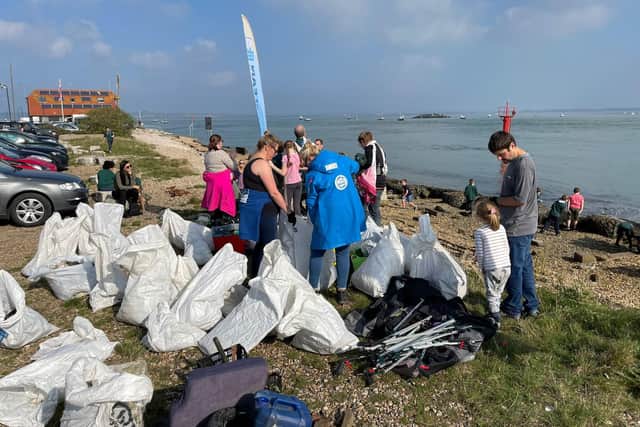 Final Straw Foundation members collected 135kg of rubbish and dirty wet wipes at Eastney beach on October 9, 2021