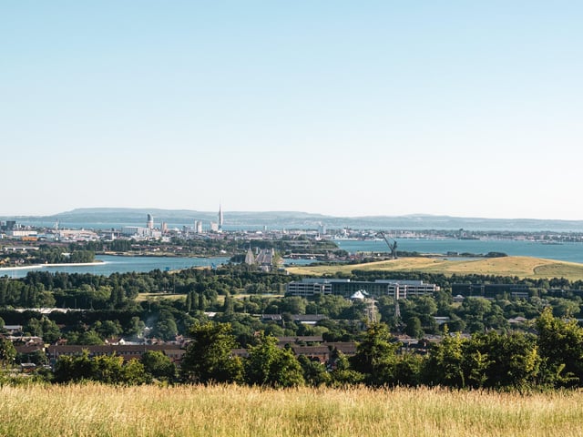 Portsdown Hill provides ample opportunity to take in the breathtaking views of Portsmouth and it is only a stone's throw away from the hustle and bustle of the city.