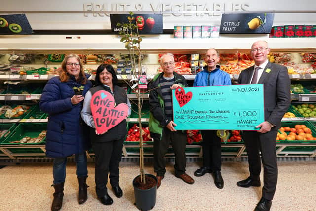 Havant Borough Tree Wardens have received a grant from Havant Waitrose. Pictured from left are tree warden Judy Valentine, Waitrose's community lead Kathy Heidstrom, tree wardens Terry Smith and Peter Wallbank, and branch manager Harry Fuidge who made the cheque presentationPicture: Chris Moorhouse   (jpns 241121-01)