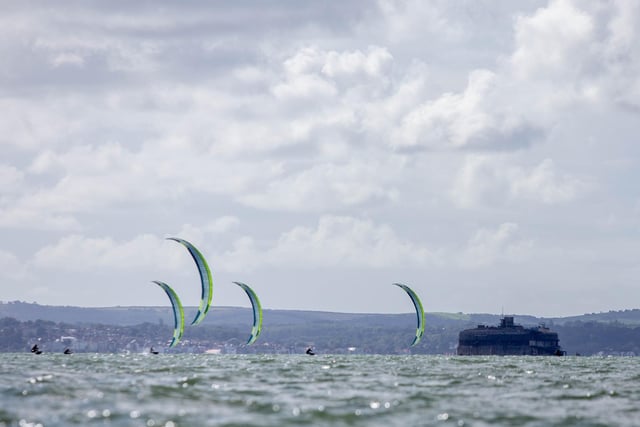 The Formula Kite European Championships start in Portsmouth, Southsea on Thursday 21st September 2023

Pictured: Competitors sail past Solent fort
Picture: Habibur Rahman
