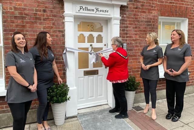 Left to right: Naomi Paice (digital and finance officer at Pallant Aesthetics), Kellie Grieves, cllr Rosy Raines, Jo Mifsud, and Elaine Locke (RGN prescribing nurse at Pallant Aesthetics)