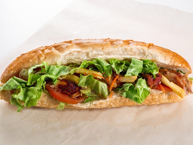 Super Subwich on  Kingston Crescent has a 4.5 rating from 13 Google reviews. One customer said: "The food is so good, the bread is fresh and soft, there is plenty of filling."