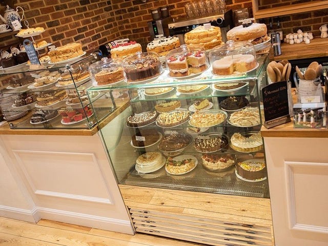 The Parade Tea Rooms on Western Parade have a rating of 4.6 from 1,600 Google reviews. One customer said: "Best club sandwich."