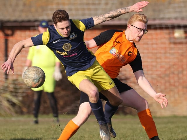 Pelham (blue & yellow) v AFC Farlington. Picture by Kevin Shipp