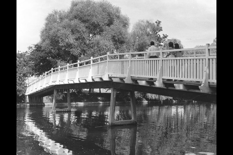 The Hilsea moat bridge next to the Lido in 1975. The News PP4831