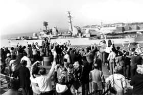 Family and friends wave as HMS Bristol leaves to join the task force in the Falklands, South Atlantic.
Picture ref: 821093-3