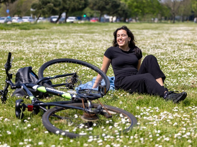 University drama student Mafalda Garcia among the huge spread of daisies on Southsea Common. Picture: Mike Cooter (110524)