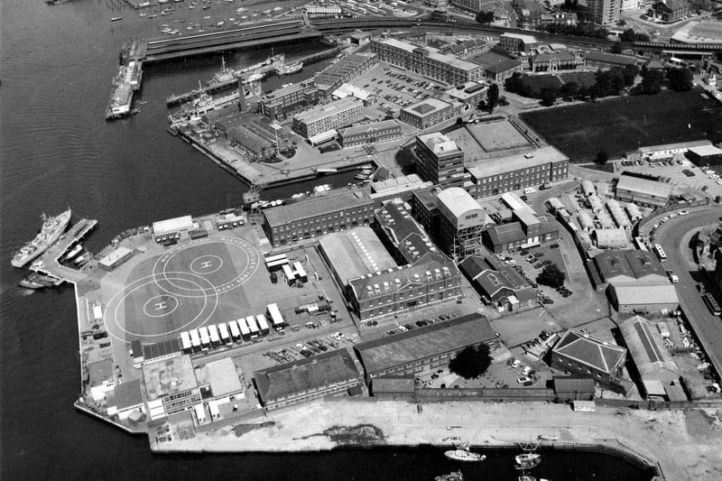 HMS Vernon before being transformed into Gunwharf Quays. An aerial view of HMS Vernon, Portsmouth on October 5, 1981. The News PP4255