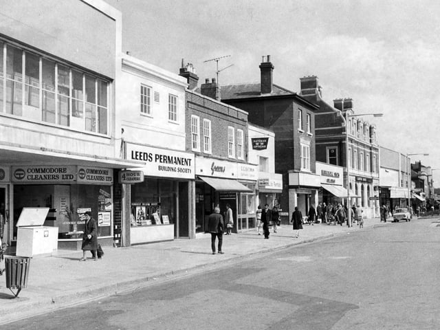 Shops in West Street, Fareham, in August 1976.