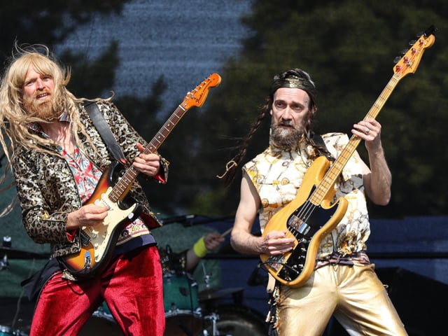 Van Gosh. Live at the Bandstand, Castle Field, SouthseaPicture: Chris Moorhouse (jpns 270523-43)