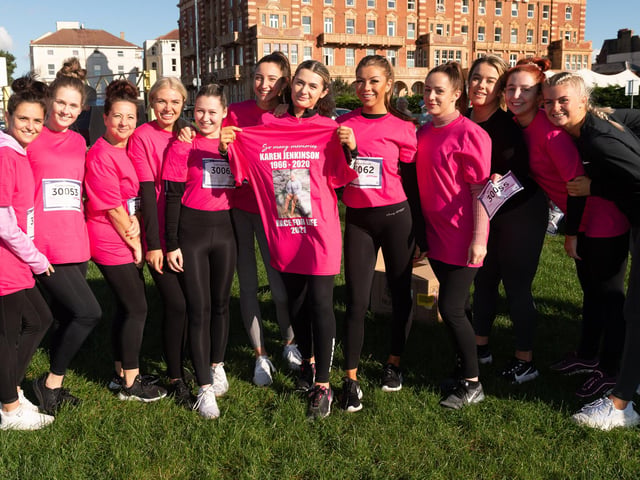 Ladies running in the memory of Karen Jenkinson. So far they have raised over £5,000 (301021-256)