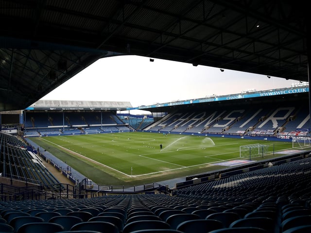 Capacity: 39,732; Average attendance: 25,157.