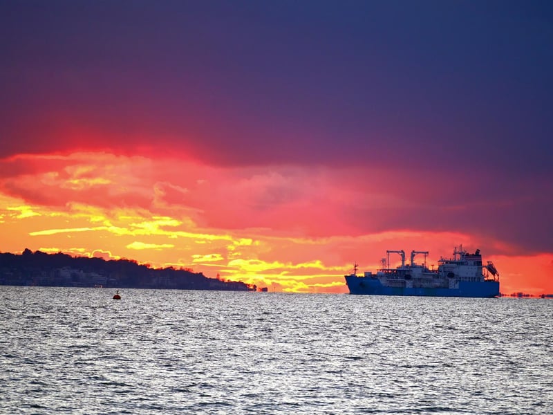 Stokes Bay, just south of Gosport, is a fantstic place for a beach walk and to see marvellous views of the Solent.