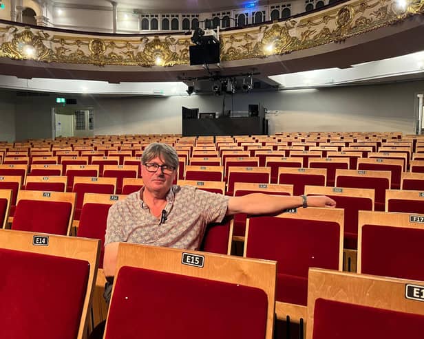 Simon Armitage