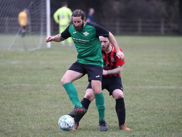 Saturn Royale (green) v Fairfields. Picture: Stuart Martin