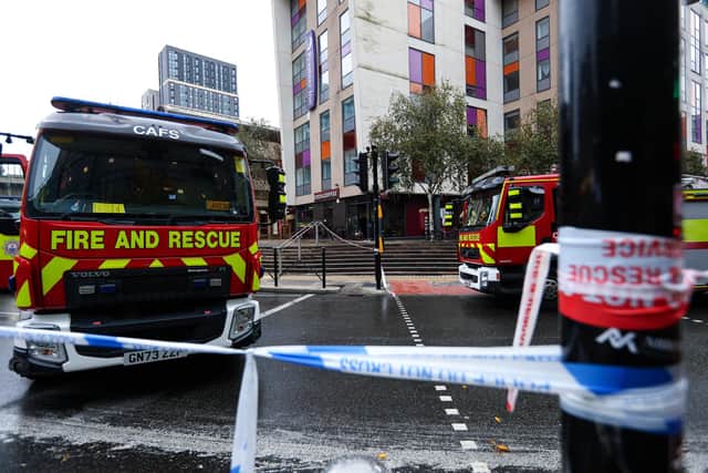 Hampshire Fire & Rescue at the aftermath of a fire at Costa Coffee, Isambard Brunel Road, Portsmouth
Picture: Chris Moorhouse (291025-28)