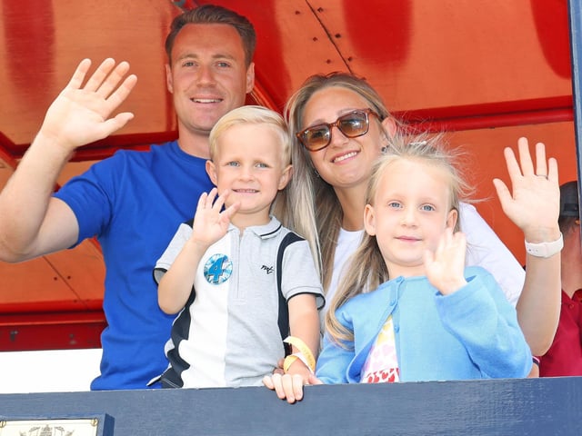 Leading Engineering Technician (Marine Engineering) Liam Smith with his partner Sophie and children George, 4 and Poppy, 5. Picture by PO Phot Pepe Hogan
