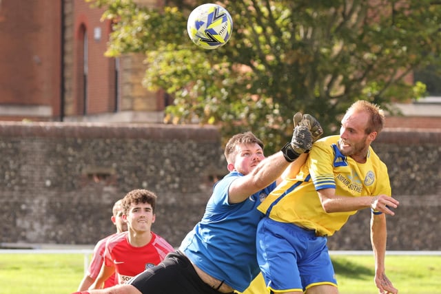 Meon Milton Reserves (yellow) v Vectis Reserves. Picture by Kevin Shipp