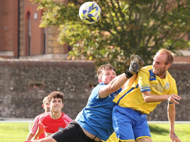 Meon Milton Reserves (yellow) v Vectis Reserves. Picture by Kevin Shipp