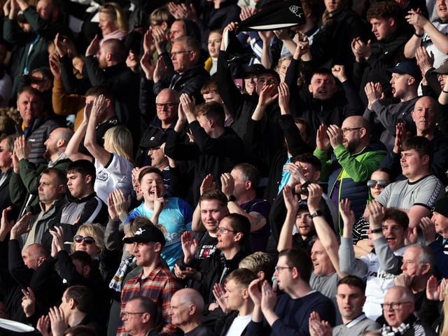 Average away following: 2,507; Total travellers: 30,080; Club average miles travelled (full season): 112.