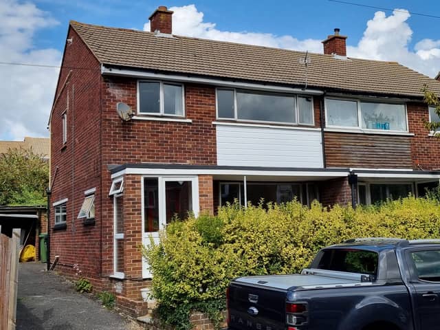 57 Courtmount Grove, guide price £300,000