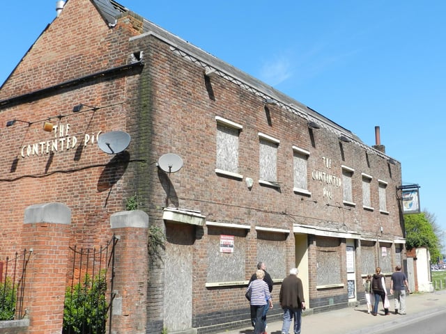Located in Fratton Road, Fratton The Contented Pig went under a number of different names including the Frog & Frigate and Museum Gardens. It was refurbished in 2005 but closed in late 2007. It was demolished in 2015.