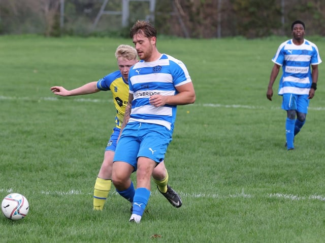 Waterlooville Social (yellow) v AC Copnor. Picture: Sam Stephenson.