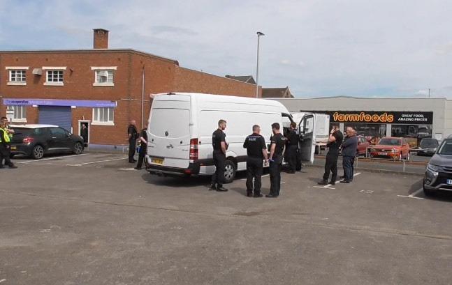 Massive police response to Fratton incident as officer injured and man arrested