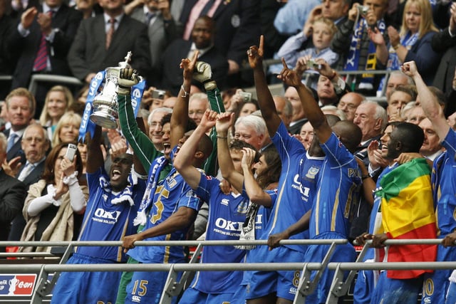 League titles: 2; FA Cup: 2; League Cup: 0; European trophies: 0; Total trophies: 4