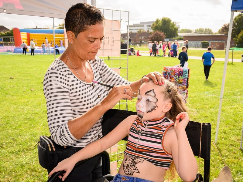 Pictured is: Marchie decorates Eelisha Mitchell
Picture: Keith Woodland (300921-20)