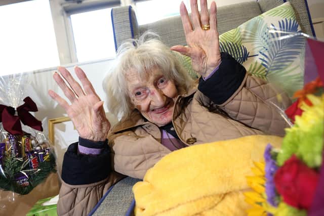 Maisie Smith with friends and family at her 105th party organised by her son Rob Bartlett.  Picture: Sam Stephenson.