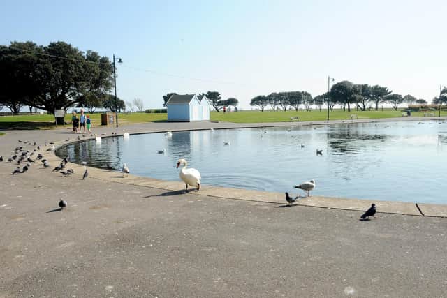 Canoe Lake in Southsea during 'lockdown' on Good Friday 
Picture: Sarah Standing (100420-7719)