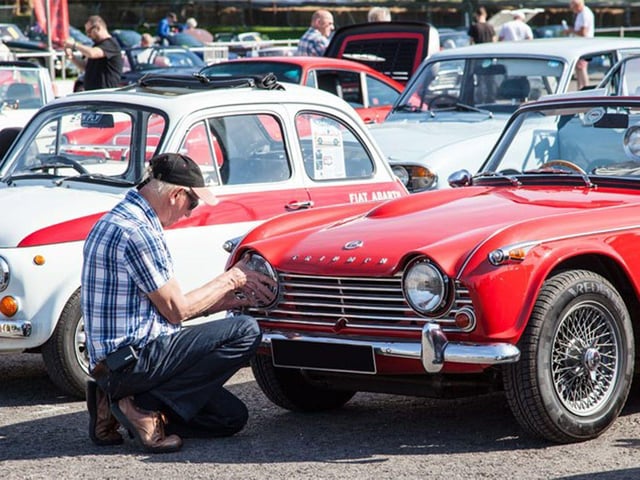 Classic Car Park at Beaulieu International Autojumble