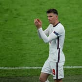 Portsmouth hero and England footballer, Mason Mount, recorded a message to Sophie Fairall, 10, as she battled terminal cancer. Pictured: Mason giving a round of applause during a game. Photo: David Klein / Sportimage