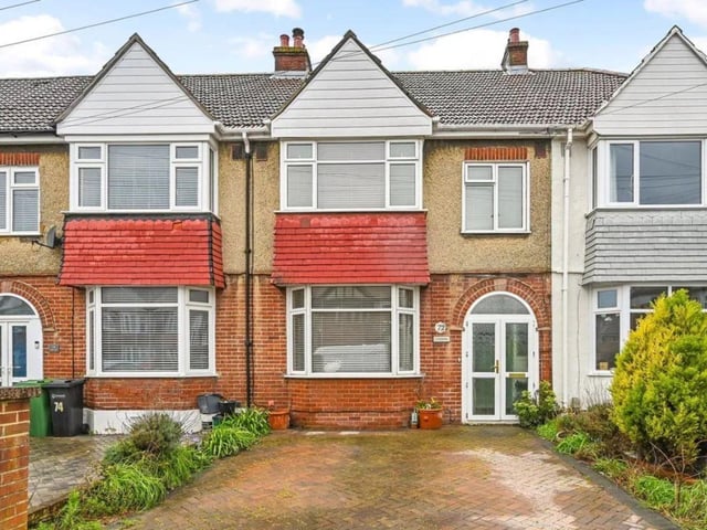 This house is located near public tranpsort links including Cosham and Hilsea train station and it is not far from the M275.