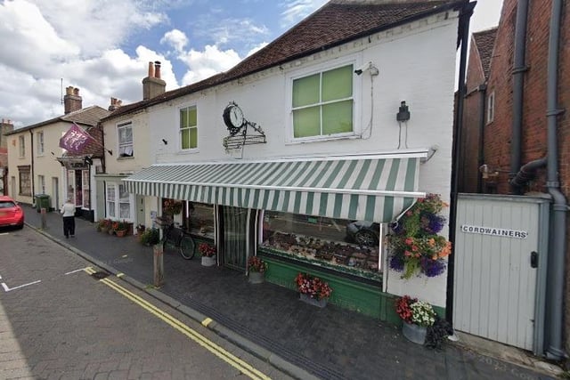 Hadlows, in South Street, Titchfield,  has a 4.6 star rating on Google from 32 reviews.