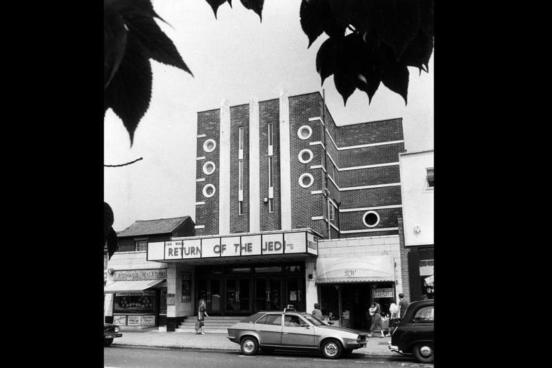 Fareham's Embassy cinema was showing 'Star Wars: The Return of the Jedi' in July 1983. The News PP3164