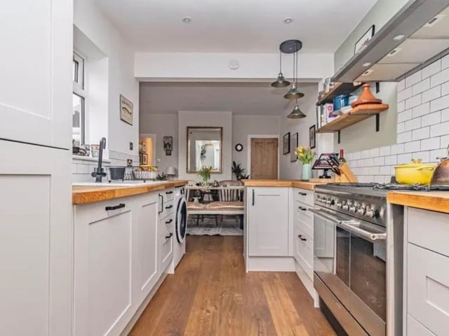 This house is designed and decorated to a high spec and it is a perfect home for a first time buyer.
