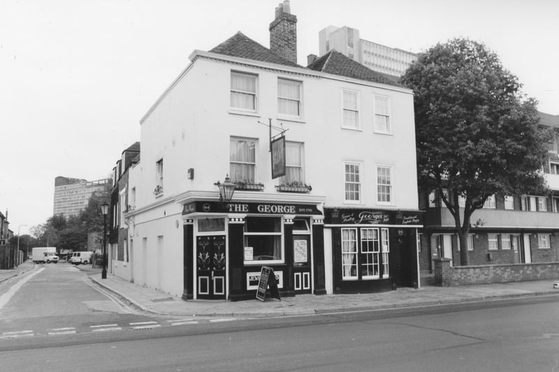 The George on Portsmouth's Queen Street in October 1992. The News PP4054