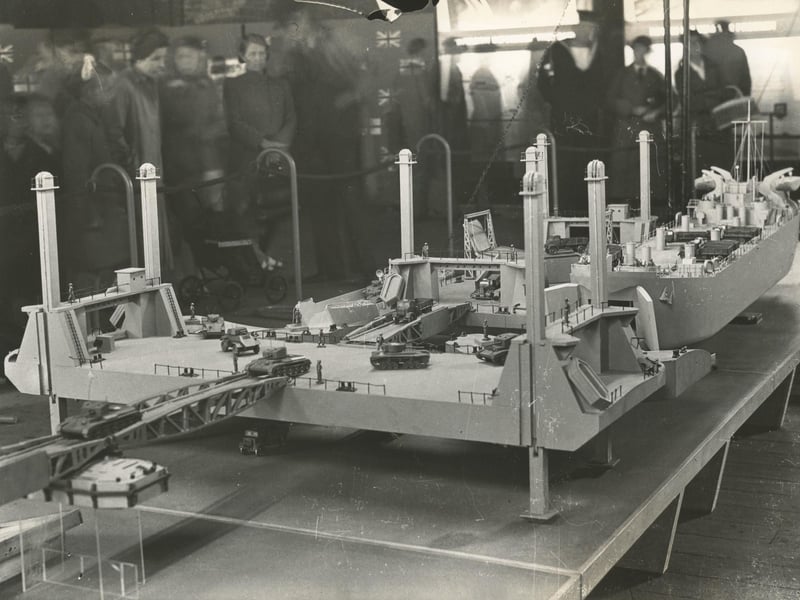 Mulberry Harbour model, Operation Overlord
(c) The News, War Series 3334
