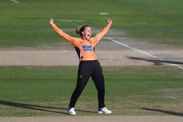 Tash Farrant celebrates a wicket for Southern Vipers in the 2019 Kia Women's Super League. Pic: Neil Marshall/YASPS.