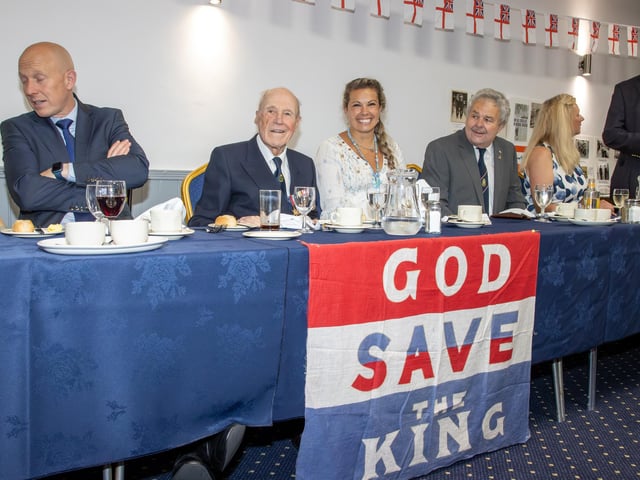 Pictured - Len Chivers sat alongside Lara Chivers, his granddaughter