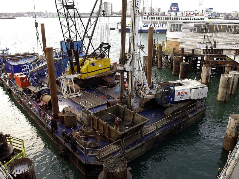 21st December 2001. The construction of The Spinnaker Tower gets under way with concrete filled piling  beside the existing Gunwharf development. Picture: Malcolm Wells 016639-1