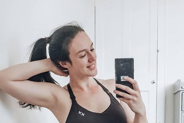 As a personal trainer and pre and post-natal coach, Lauren shares wholesome snapshots of family life with her 18K Instagram followers.