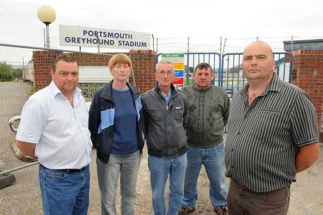 Former race manager Paul Clarke (right), visits the Greyhound Stadium at Tipner with former staff and colleagues following its closure. (left to right), Ian Hursthouse, Lisa Halstead, Tony Harris, and Peter Harris. 29th April 2010. Picture: Ian Hargreaves  101364-2