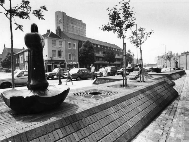 Queen Street in October 1982
