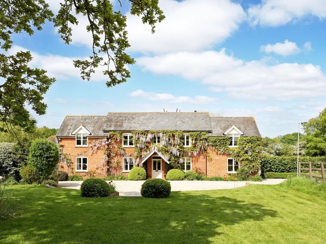 Hookers Farm is a charming Grade II Listed farmhouse dating from the 17th and mid 19th centuries and it comes with five bedrooms, three bathrooms and five reception rooms.